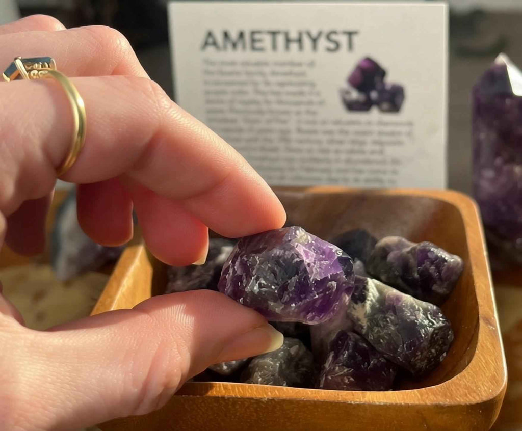 Raw Amethyst Crystals | Natural Brazilian Gemstone, Intuitive, Tranquil (24 cm)