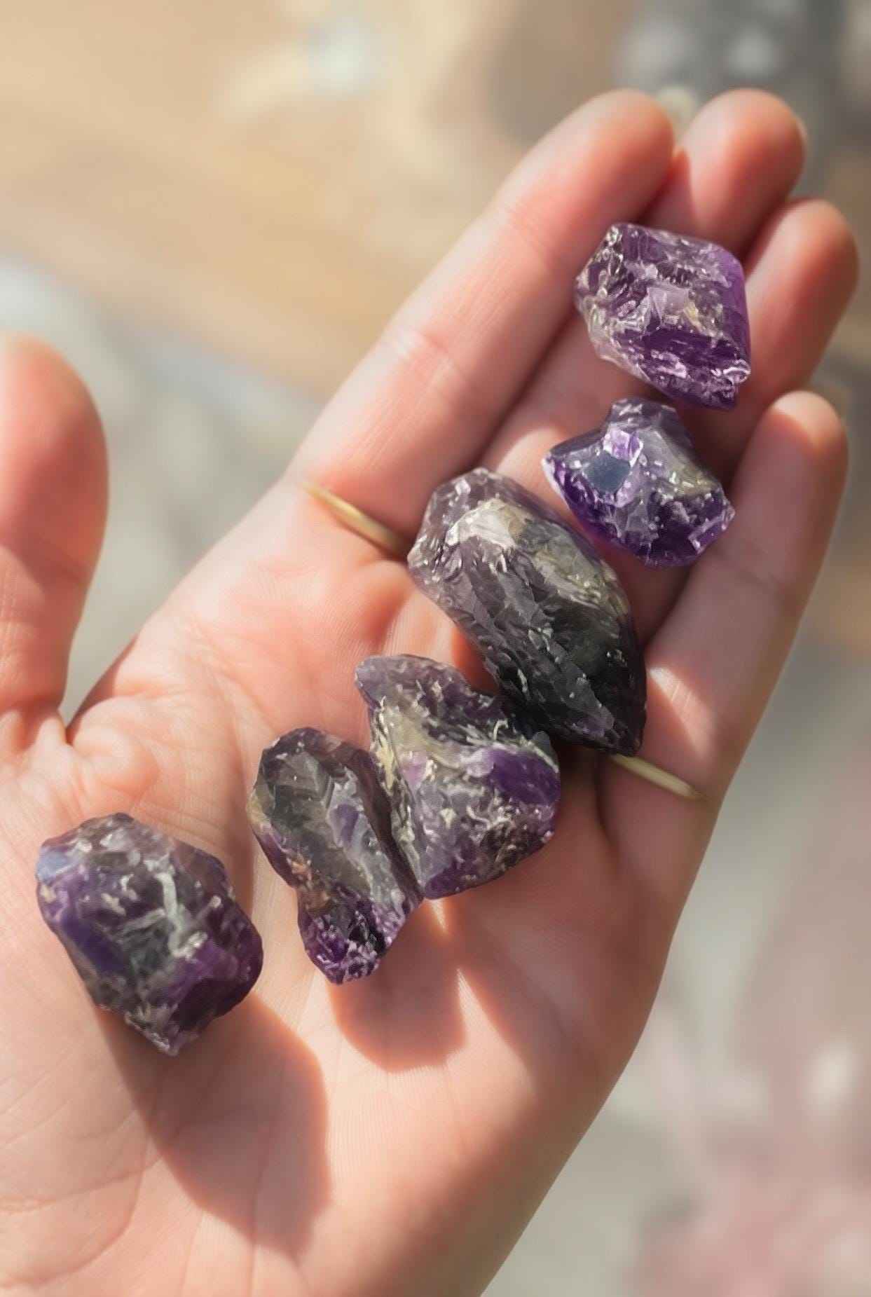 Raw Amethyst Crystals | Natural Brazilian Gemstone, Intuitive, Tranquil (24 cm)